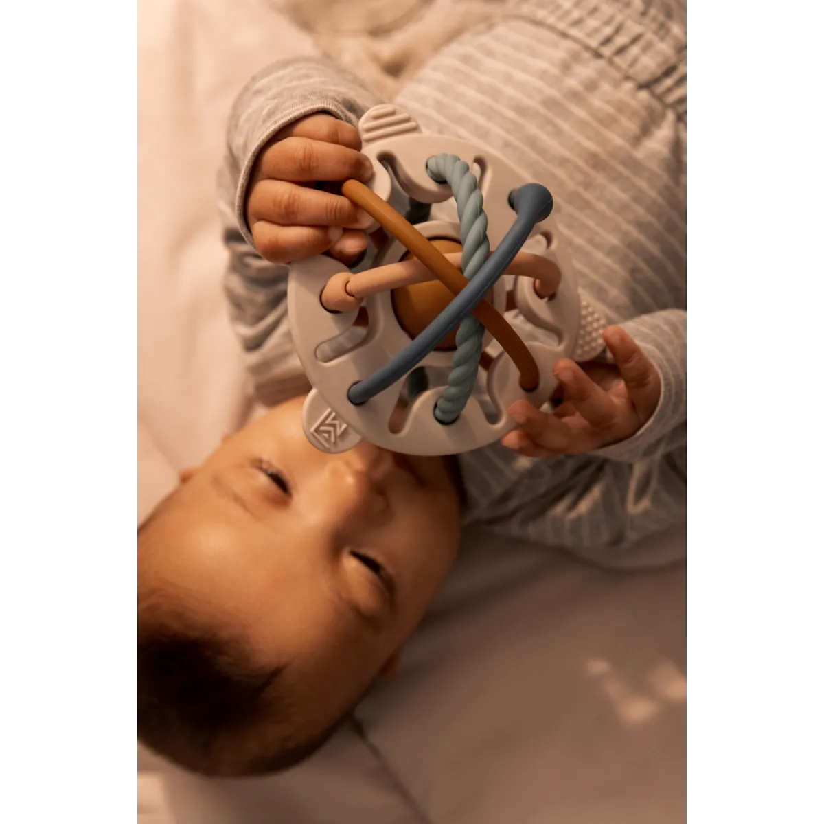 Liewood Hakim Silicone Mix Rattle +0 mnd